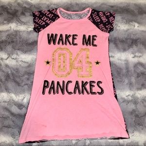 3/$20 Wonder nation pink & black nightgown 7-8